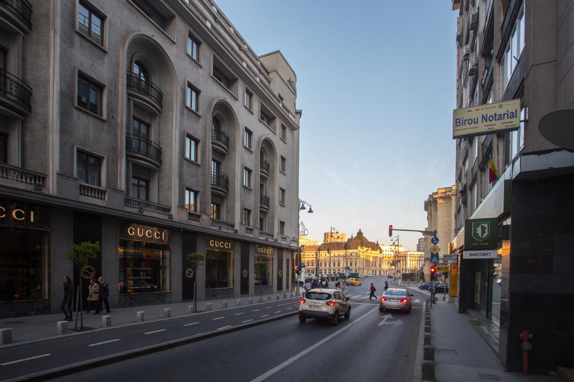 Eclectic 3 Bedroom Calea Victoriei By Urbanesq Букурещ Екстериор снимка