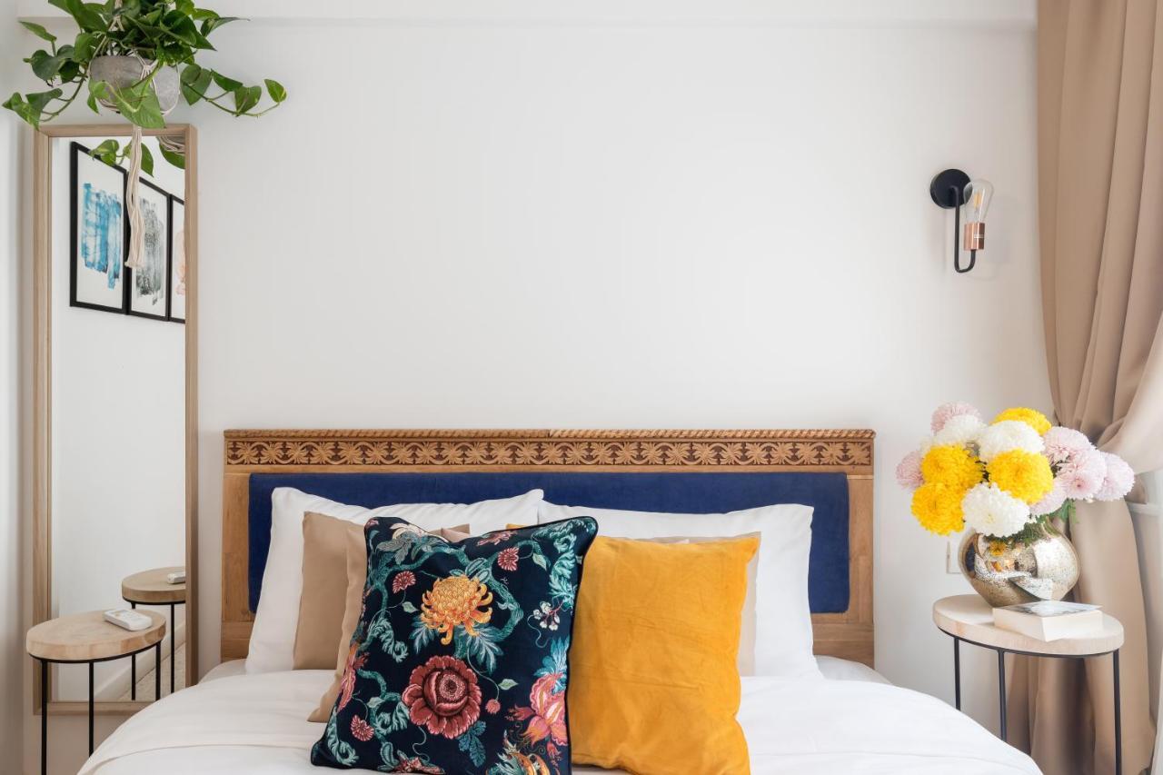Eclectic 3 Bedroom Calea Victoriei By Urbanesq Букурещ Екстериор снимка